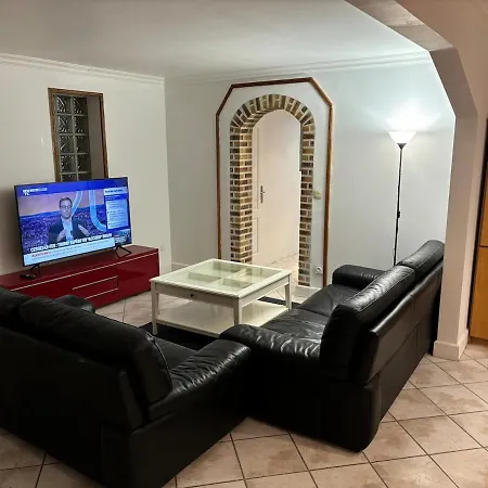 Large House Near Parc Des Expositions Cdg Holiday home Sevran